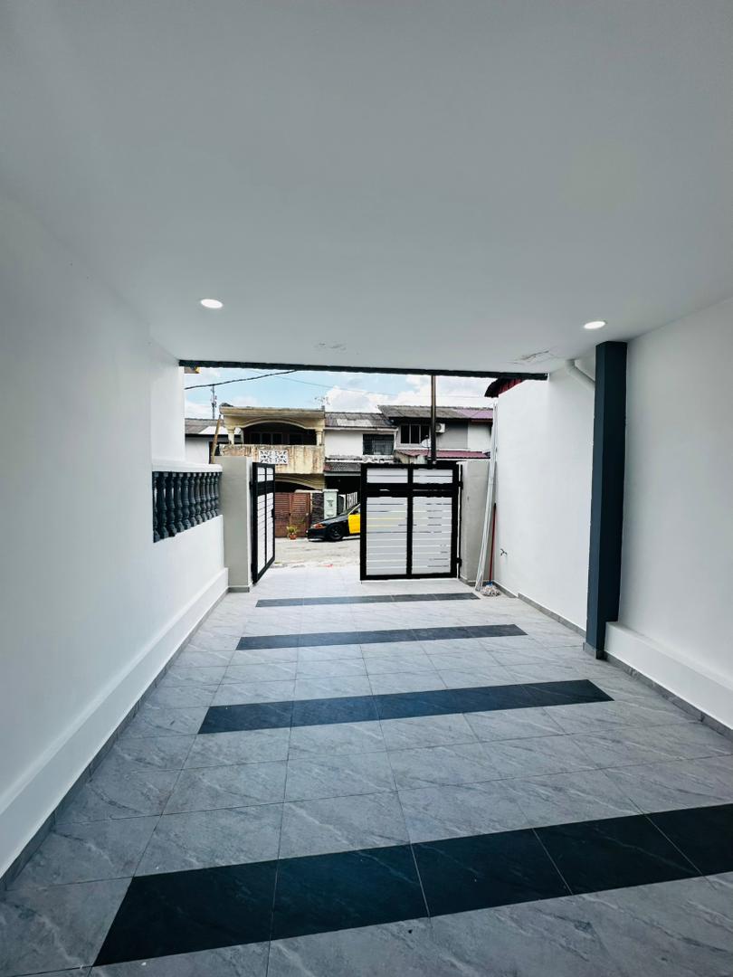 WhatsApp Image 2026-03-17 at 17.29.30 1.jpeg